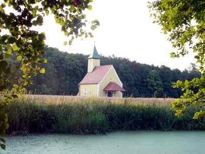 Kirche Bartlmä bei Essing im Altmühltal