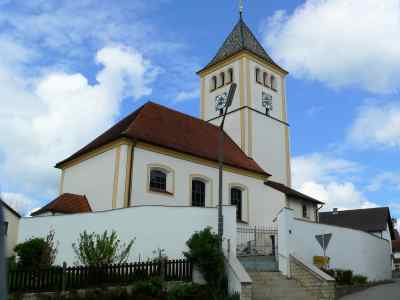 Kirche St. Johannes Bapt. bei Kipfenberg im Altmühltal